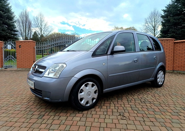 Opel Meriva cena 10900 przebieg: 172000, rok produkcji 2005 z Staszów małe 562